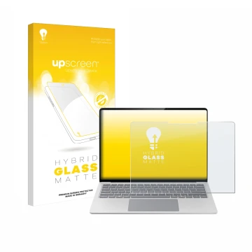 Face avant d’un emballage produit avec le logo de la marque upscreen. À côté, l’appareil Microsoft Surface Laptop 7 15