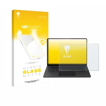 Face avant d’un emballage produit avec le logo de la marque upscreen. À côté, l’appareil Microsoft Surface Laptop 15
