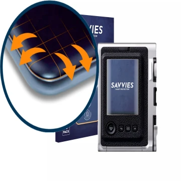 Face avant d’un emballage produit avec le logo de la marque Savvies. À côté, l’appareil Fujifilm Instax Mini Evo est représent