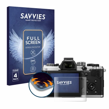 Face avant d’un emballage produit avec le logo de la marque Savvies. À côté, l’appareil OM System OM-3 est représenté avec la 
