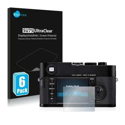 Face avant d’un emballage produit avec le logo de la marque Savvies. À côté, l’appareil Leica M8 est représenté avec la protec