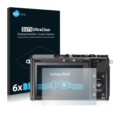 Face avant d’un emballage produit avec le logo de la marque Savvies. À côté, l’appareil Fujifilm FinePix X70 est représenté av