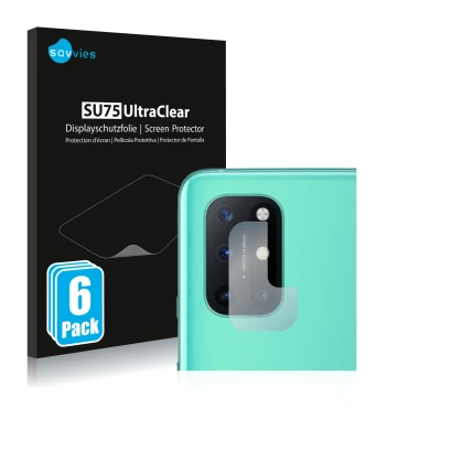 Face avant d’un emballage produit avec le logo de la marque Savvies. À côté, l’appareil OnePlus 8T (Caméra UNIQUEMENT) est rep