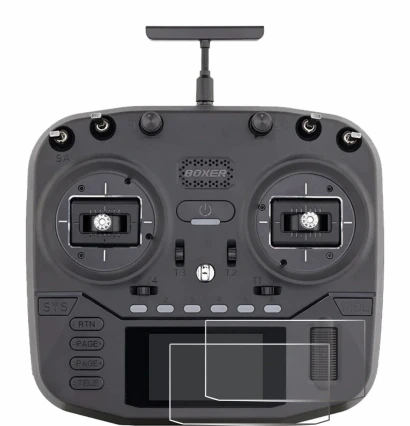 Image de l'appareil Radiomaster Boxer avec une grande variété de protections d'écran.