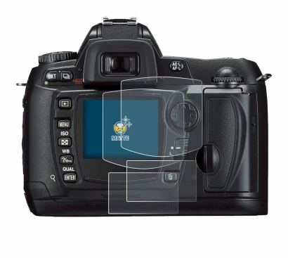 Image de l'appareil Nikon D70 avec une grande variété de protections d'écran.