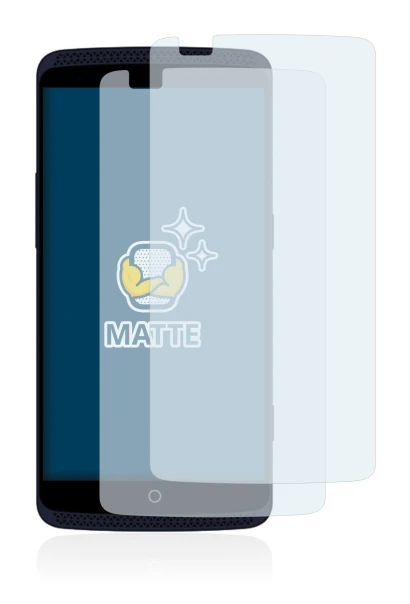 Image de l'appareil ZTE Axon Elite avec une grande variété de protections d'écran.