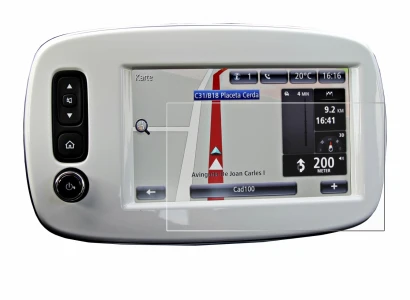 Image de l'appareil TomTom Smart 453 2018 avec une grande variété de protections d'écran.