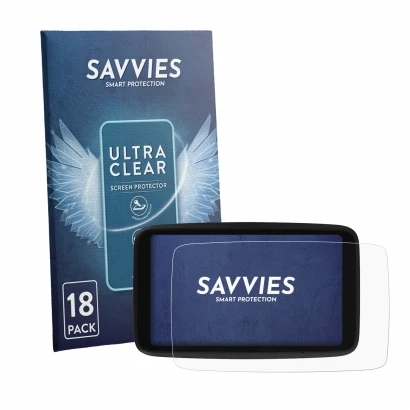 Face avant d’un emballage produit avec le logo de la marque Savvies. À côté, l’appareil TomTom GO Advanced est représenté avec