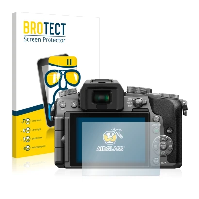 Face avant d’un emballage produit avec le logo de la marque BROTECT. À côté, l’appareil Panasonic Lumix DMC-G7 est représenté