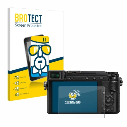 Face avant d’un emballage produit avec le logo de la marque BROTECT. À côté, l’appareil Panasonic Lumix DMC-GX80 est représent