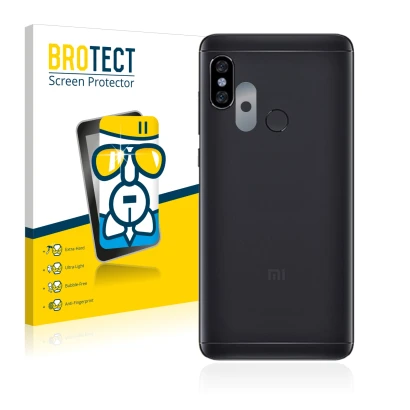 Face avant d’un emballage produit avec le logo de la marque BROTECT. À côté, l’appareil Xiaomi Redmi Note 5 (Caméra UNIQUEMENT