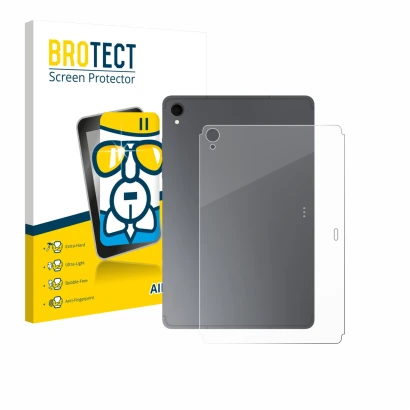 Face avant d’un emballage produit avec le logo de la marque BROTECT. À côté, l’appareil Samsung Galaxy Tab S11 (Arrière) est r