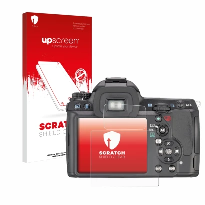 Face avant d’un emballage produit avec le logo de la marque upscreen. À côté, l’appareil Pentax K7, K-7 est représenté avec la