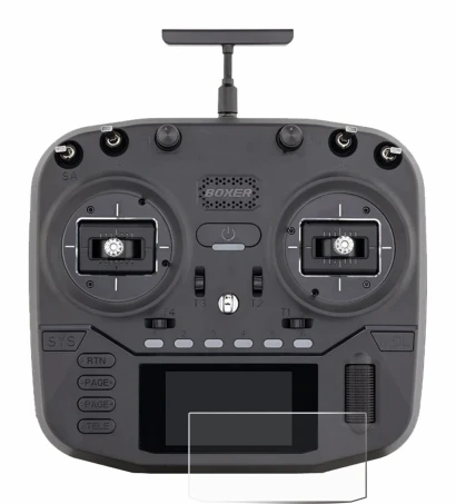 Image de l'appareil Radiomaster Boxer avec une grande variété de protections d'écran.