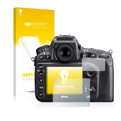 Face avant d’un emballage produit avec le logo de la marque upscreen. À côté, l’appareil Nikon D800 est représenté avec la pro