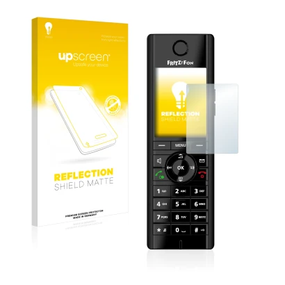 Face avant d’un emballage produit avec le logo de la marque upscreen. À côté, l’appareil AVM Fritz!Fon C5 est représenté avec