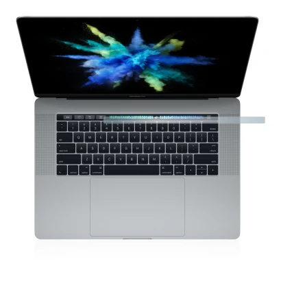 Image de l'appareil Apple MacBook Pro 15" 2017 (Touch Bar UNIQUEMENT) avec une grande variété de protections d'écran.