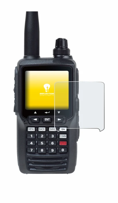 Image de l'appareil Yaesu FTA-450 avec une grande variété de protections d'écran.