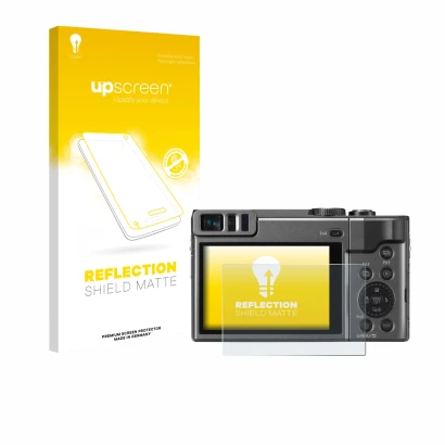 Face avant d’un emballage produit avec le logo de la marque upscreen. À côté, l’appareil Panasonic Lumix DC-TZ90 est représent