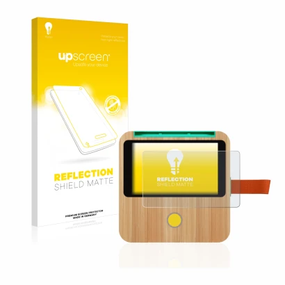 Face avant d’un emballage produit avec le logo de la marque upscreen. À côté, l’appareil tigerbox Touch est représenté avec la