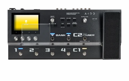Image de l'appareil Boss GX-100 avec une grande variété de protections d'écran.