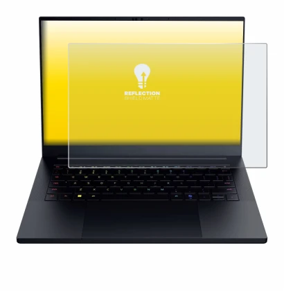 Image de l'appareil Razer Blade 14 2025 avec une grande variété de protections d'écran.