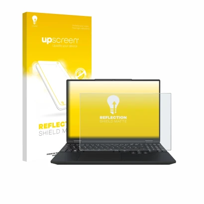 Face avant d’un emballage produit avec le logo de la marque upscreen. À côté, l’appareil Tuxedo InfinityBook Max 15 Gen 10 est