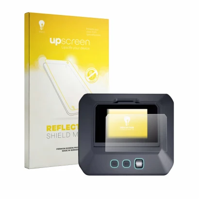 Face avant d’un emballage produit avec le logo de la marque upscreen. À côté, l’appareil SkyRc Q500neo est représenté avec la