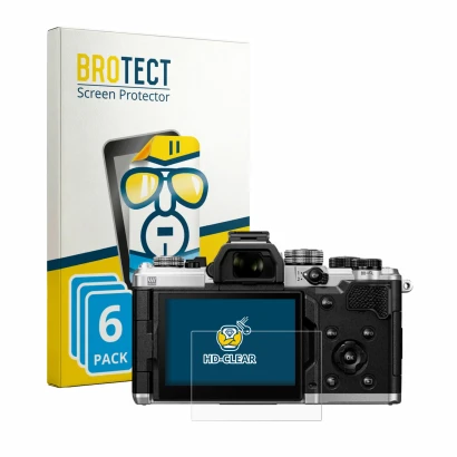 Face avant d’un emballage produit avec le logo de la marque BROTECT. À côté, l’appareil OM System OM-3 ASTRO est représenté av