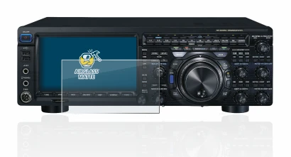 Image de l'appareil Yaesu FT-DX101D avec une grande variété de protections d'écran.