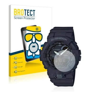 Face avant d’un emballage produit avec le logo de la marque BROTECT. À côté, l’appareil Casio G-Shock GBA800 est représenté av