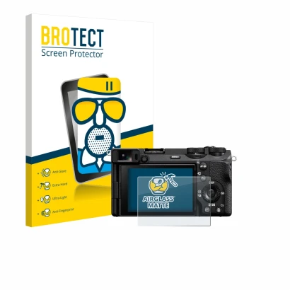 Face avant d’un emballage produit avec le logo de la marque BROTECT. À côté, l’appareil Sony Alpha 6700 est représenté avec la