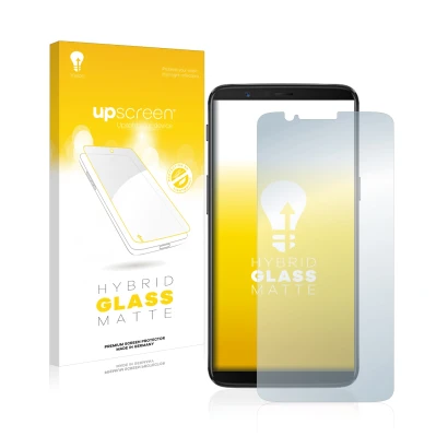 Face avant d’un emballage produit avec le logo de la marque upscreen. À côté, l’appareil OnePlus 5T est représenté avec la pro