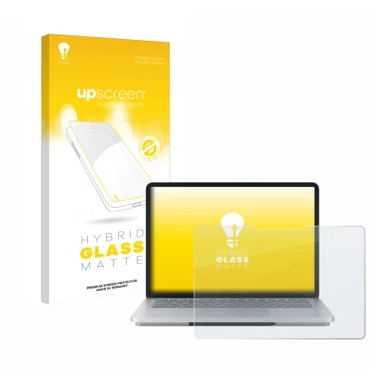 Face avant d’un emballage produit avec le logo de la marque upscreen. À côté, l’appareil Microsoft Surface Laptop Studio 2 est