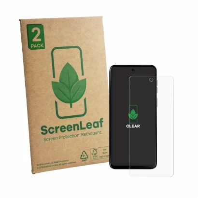 Face avant d’un emballage produit avec le logo de la marque ScreenLeaf. À côté, l’appareil Motorola Moto G55 est représenté av