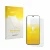 Face avant d’un emballage produit avec le logo de la marque upscreen. À côté, l’appareil realme C100 5G est représenté avec la