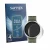 Face avant d’un emballage produit avec le logo de la marque Savvies. À côté, l’appareil Samsung Galaxy Watch 9 (40 mm) est rep